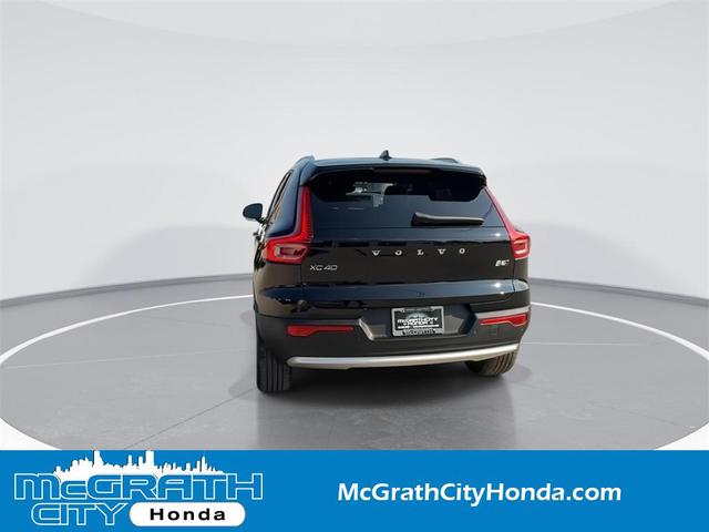 Photo of 2023 Black Volvo XC40