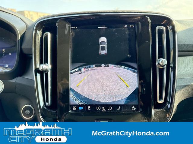 Photo of 2023 Black Volvo XC40