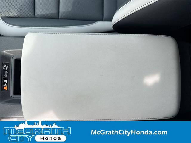 Photo of 2024 Pacific Blue Metallic Honda Prologue