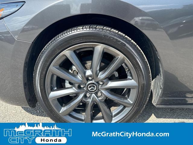 Photo of 2024 Machine Gray Metallic Mazda Mazda3