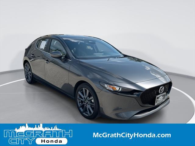 Photo of 2024 Machine Gray Metallic Mazda Mazda3