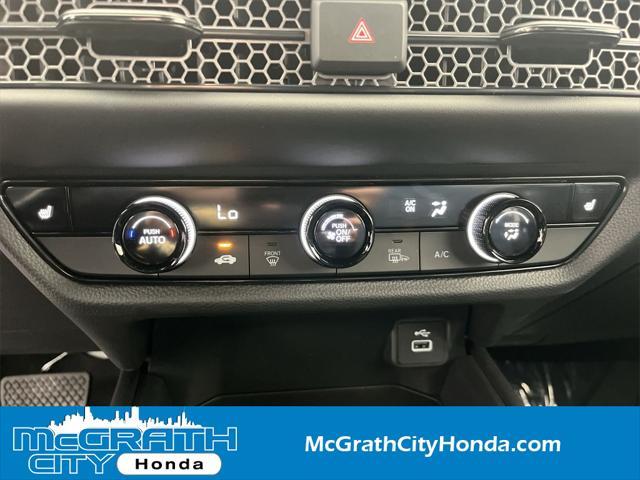 Photo of 2025 Milano Red Honda HR-V