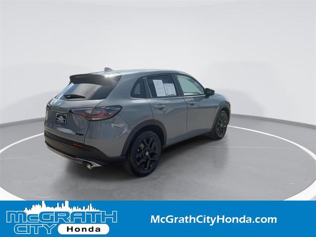 Photo of 2025 Urban Gray Pearl Honda HR-V