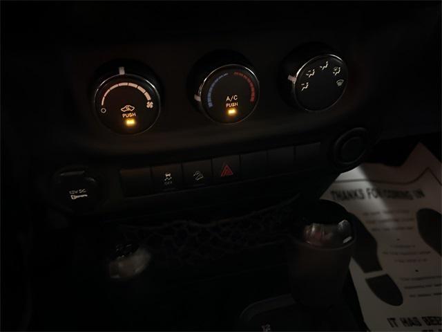 Photo of 2011 Black Clearcoat Jeep Wrangler