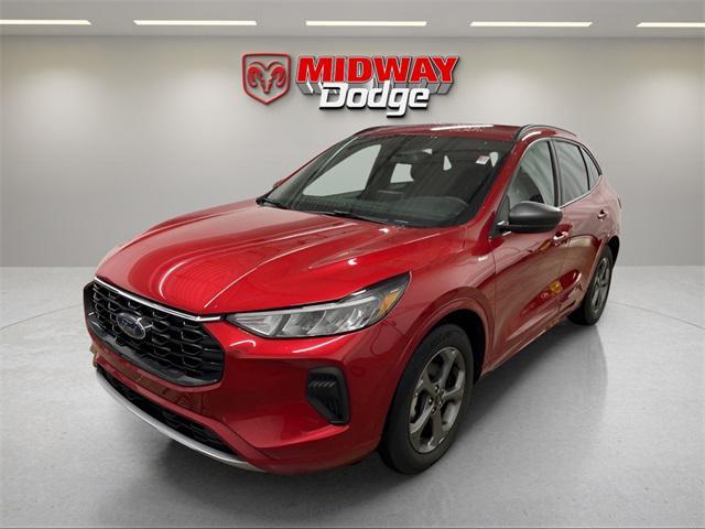 Photo of 2024 RAPID RED MET TINTED CC Ford Escape