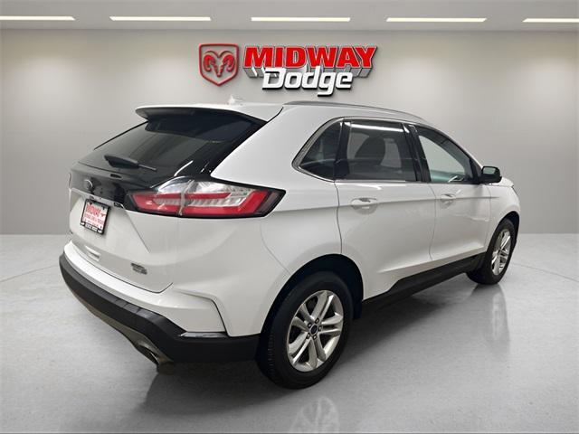 Photo of 2020 OXFORD WHITE Ford Edge