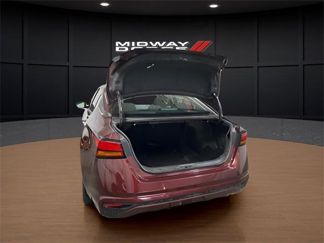 Photo of 2024 Garnet Pearl Metallic Nissan Altima