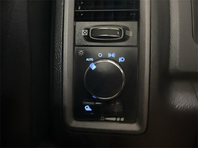 Photo of 2016 Bright White Clearcoat RAM 2500