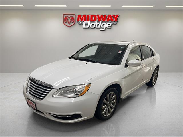 2013 Chrysler 200