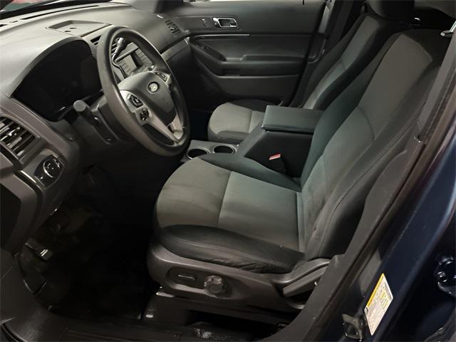 Photo of 2015 NORSEA BLUE METALLIC Ford Utility Police Interceptor