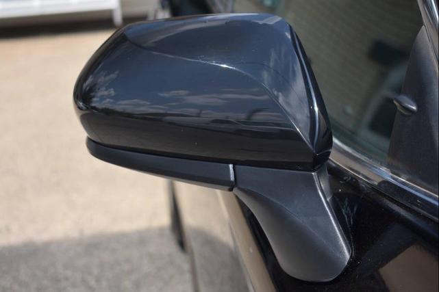 Photo of 2018 Midnight Black Metallic Toyota Camry