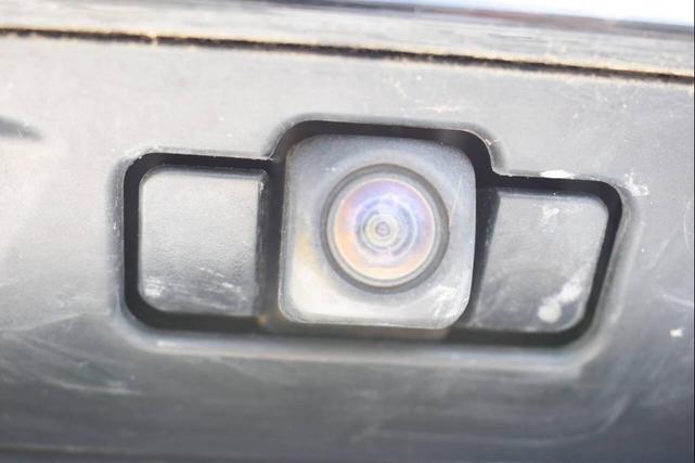 Photo of 2018 Midnight Black Metallic Toyota Camry