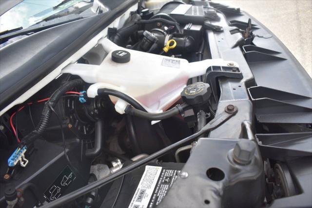 Photo of 2015 Summit White Chevrolet Express 2500