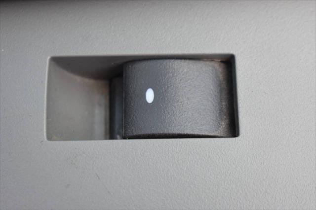 Photo of 2015 Summit White Chevrolet Express 2500