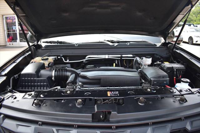 Photo of 2022 Black Chevrolet Colorado