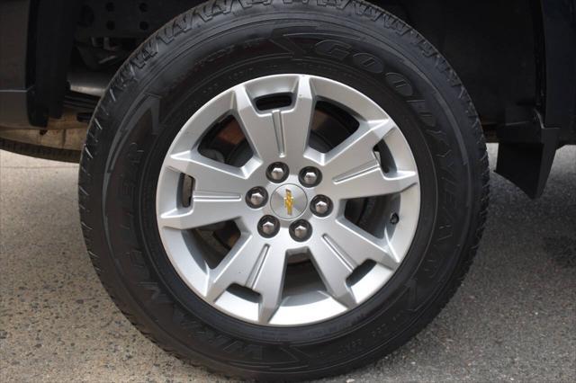 Photo of 2022 Black Chevrolet Colorado