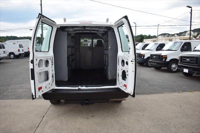 Photo of 2011 Oxford White Ford E150