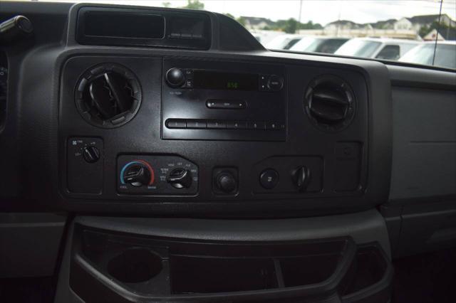 Photo of 2011 Oxford White Ford E150