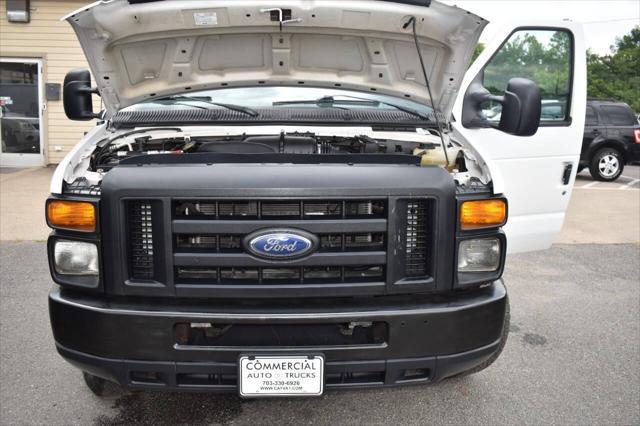 Photo of 2011 Oxford White Ford E150