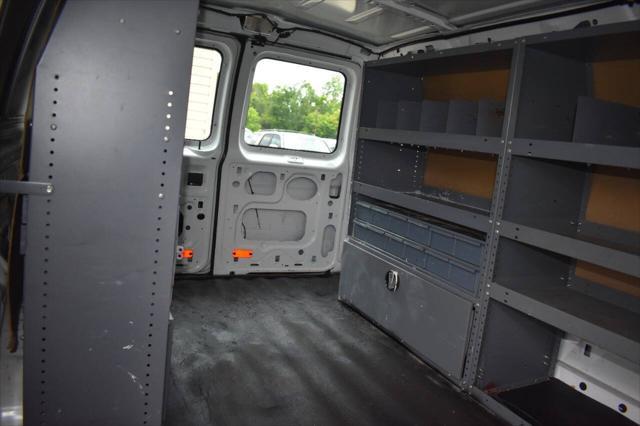 Photo of 2011 Oxford White Ford E150