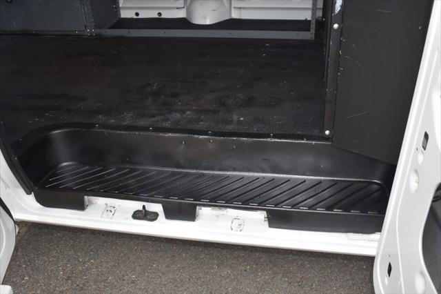 Photo of 2011 Oxford White Ford E150