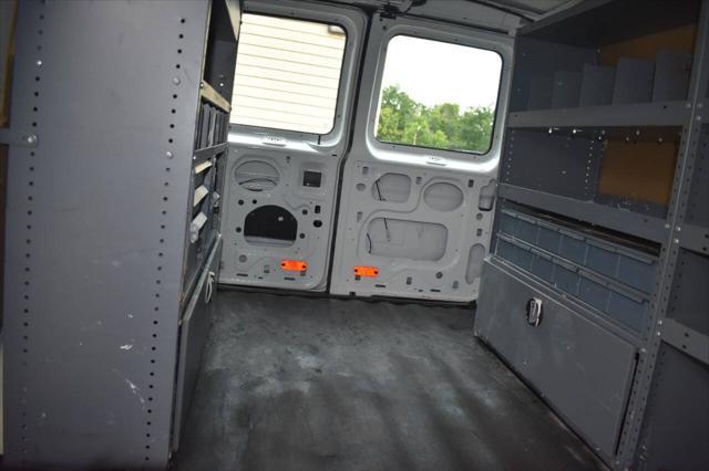 Photo of 2011 Oxford White Ford E150