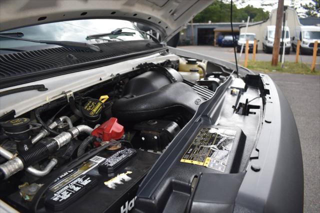 Photo of 2011 Oxford White Ford E150