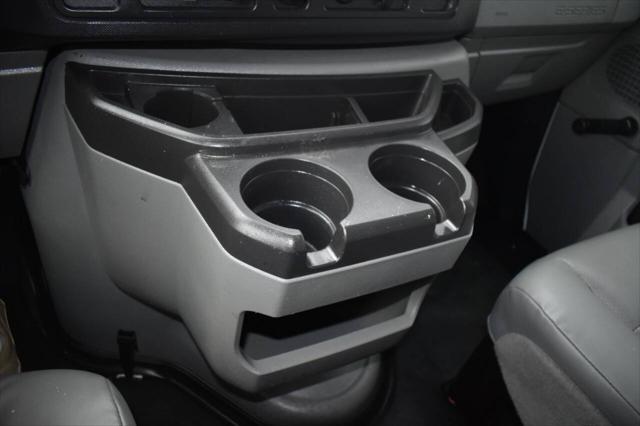 Photo of 2011 Oxford White Ford E150