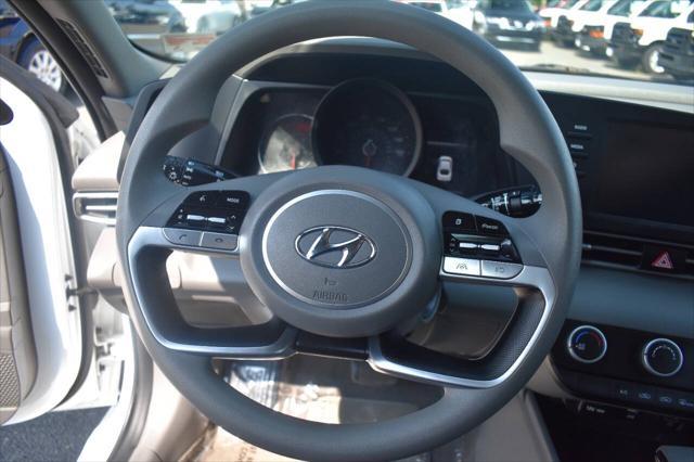 Photo of 2021 Quartz White Hyundai ELANTRA