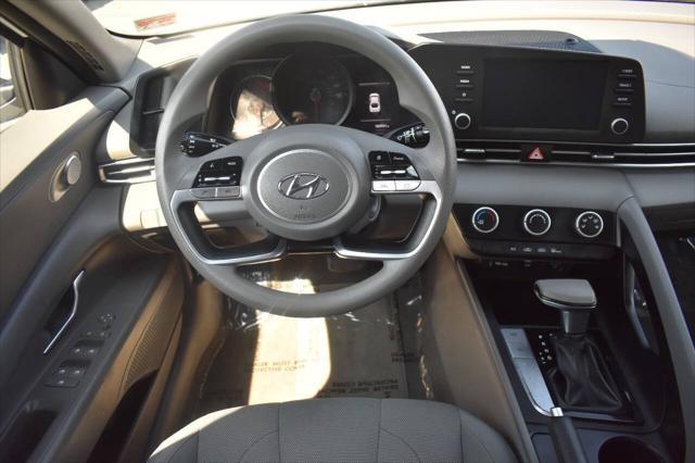 Photo of 2021 Quartz White Hyundai ELANTRA