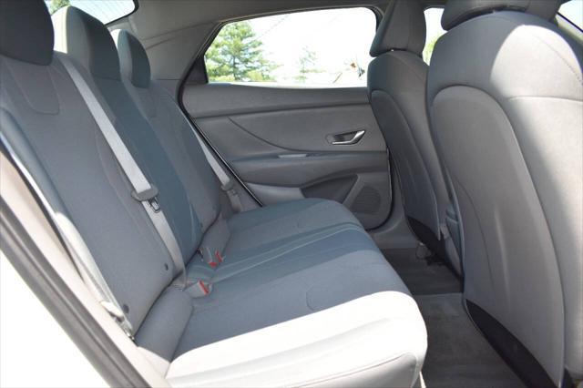 Photo of 2021 Quartz White Hyundai ELANTRA