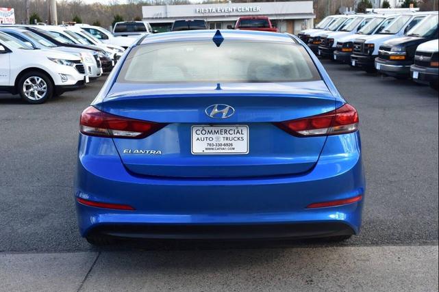 Photo of 2018 Blue Hyundai ELANTRA
