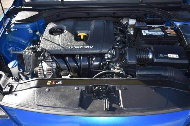 Photo of 2018 Blue Hyundai ELANTRA