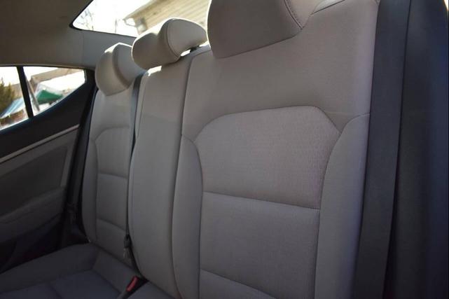 Photo of 2018 Blue Hyundai ELANTRA