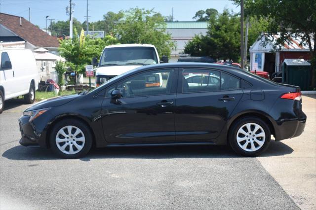 Photo of 2022 Black Sand Pearl Toyota Corolla
