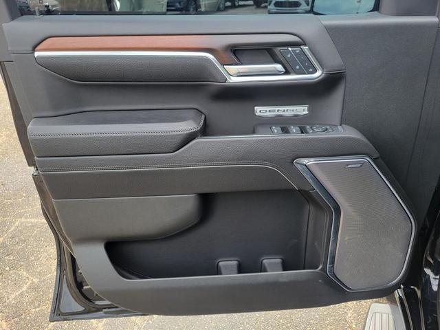Photo of 2024 Onyx Black GMC Sierra 1500