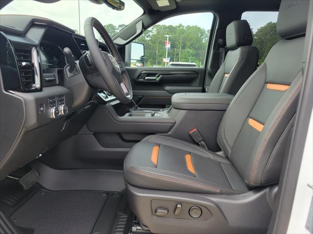 Photo of 2025 Summit White GMC Sierra 2500