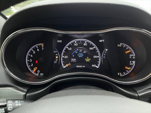 Photo of 2019 Gray (Granite Crystal Metallic) Jeep Grand Cherokee