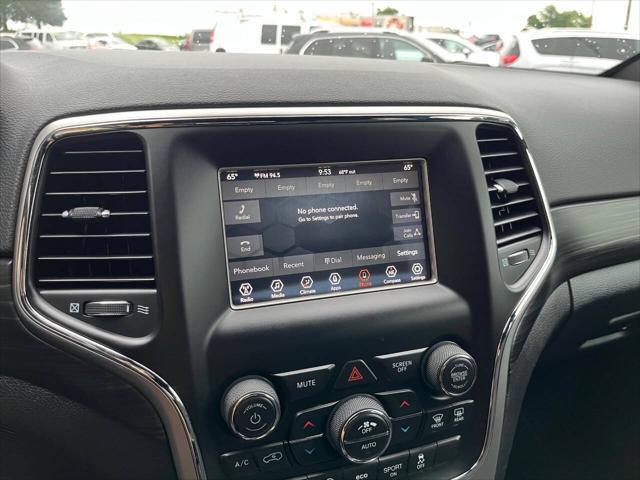 Photo of 2019 Gray (Granite Crystal Metallic) Jeep Grand Cherokee