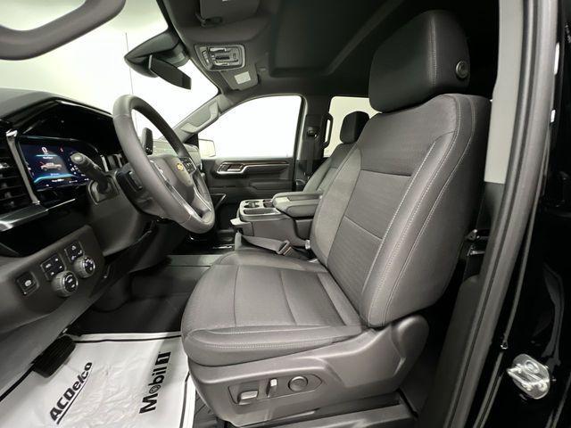 Photo of 2025 Black Chevrolet Silverado 1500