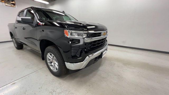Photo of 2025 Black Chevrolet Silverado 1500