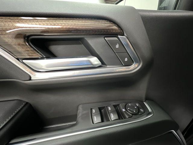 Photo of 2025 Black Chevrolet Silverado 1500