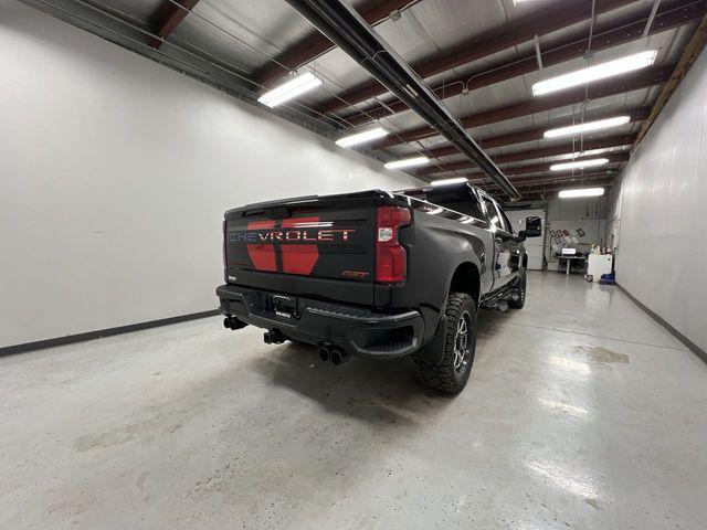 Photo of 2020 Black Chevrolet Silverado 1500