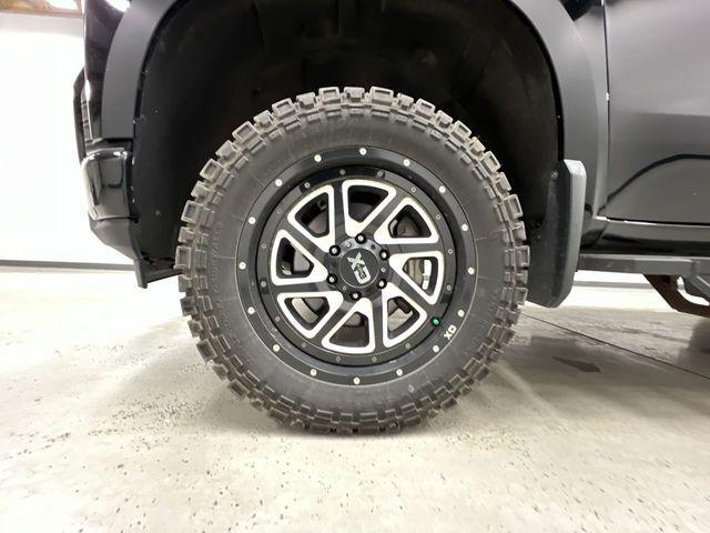 Photo of 2020 Black Chevrolet Silverado 1500