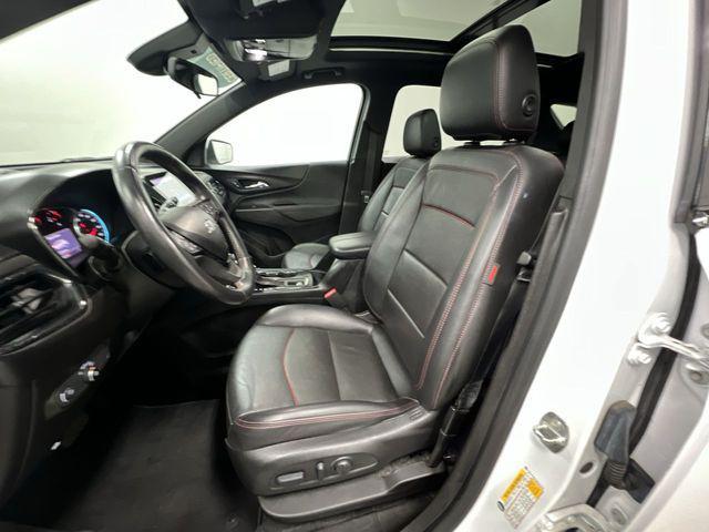 Photo of 2022 Summit White Chevrolet Equinox