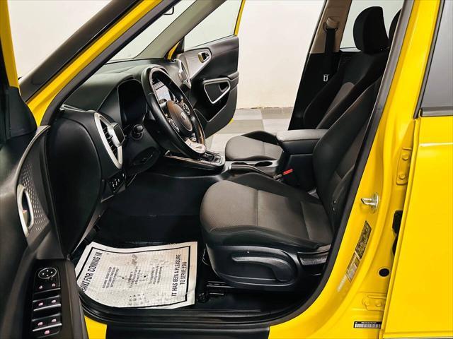 Photo of 2020 Solar Yellow Kia Soul