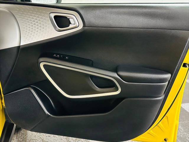Photo of 2020 Solar Yellow Kia Soul
