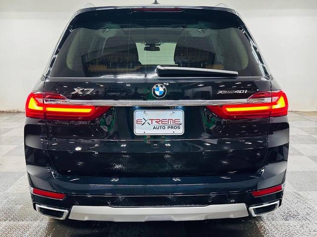 Photo of 2020 Black Sapphire Metallic BMW X7