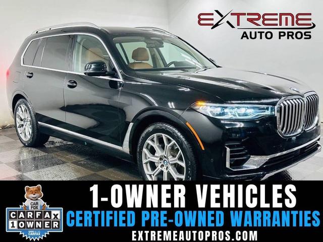 Photo of 2020 Black Sapphire Metallic BMW X7