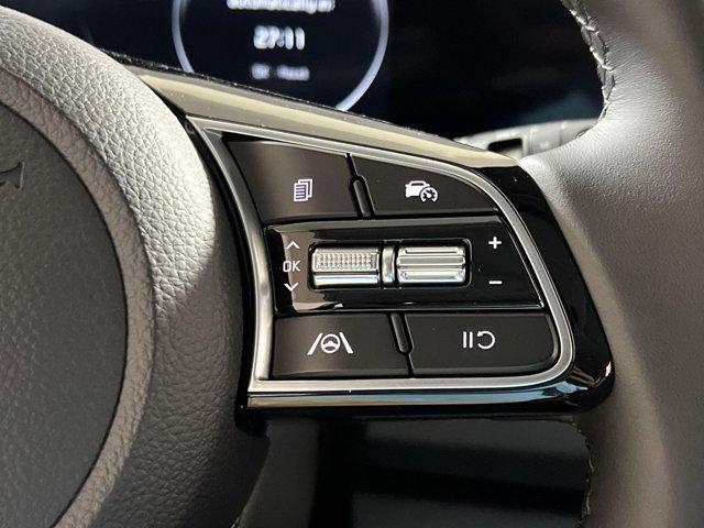 Photo of 2025 Steel Gray Kia Seltos